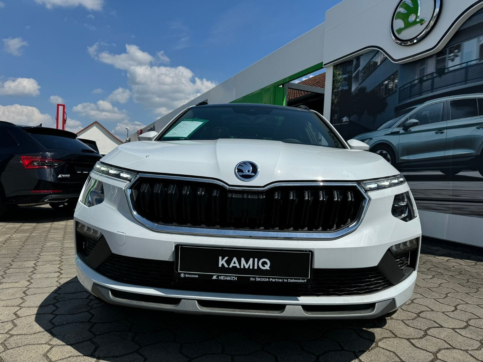 Fahrzeugabbildung SKODA Kamiq 1.5TSI DSG*RFK*NAV*eHeck*SideAss*