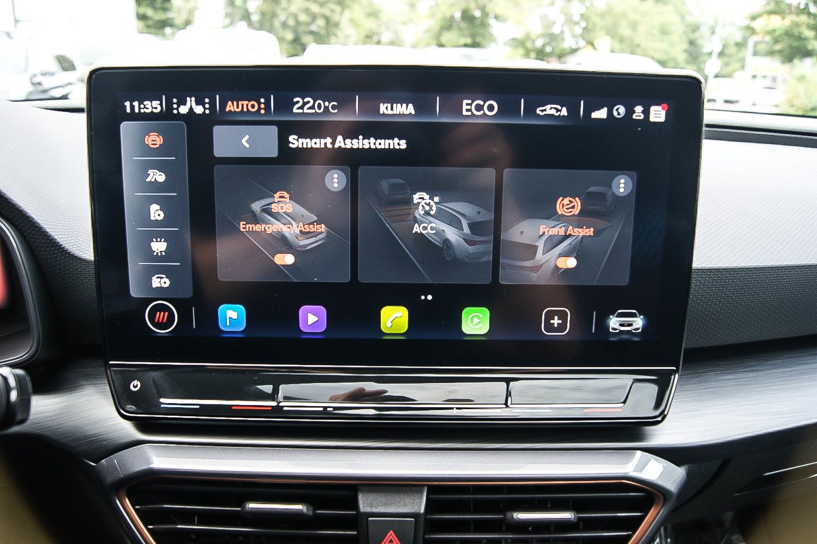 Fahrzeugabbildung CUPRA Leon Sportstourer e-Hybrid PANORAMA CARPLAY ACC