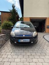 Fiat Punto 1.4  EZ 09/2010  139.978 km - gebrauchte Fiat Punto aus dem Jahr 2010
