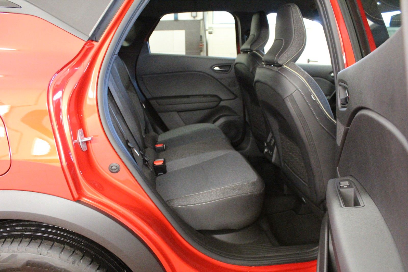 Fahrzeugabbildung Renault Captur Mild Hybrid 140 Techno *Navi* Sitzhzg*