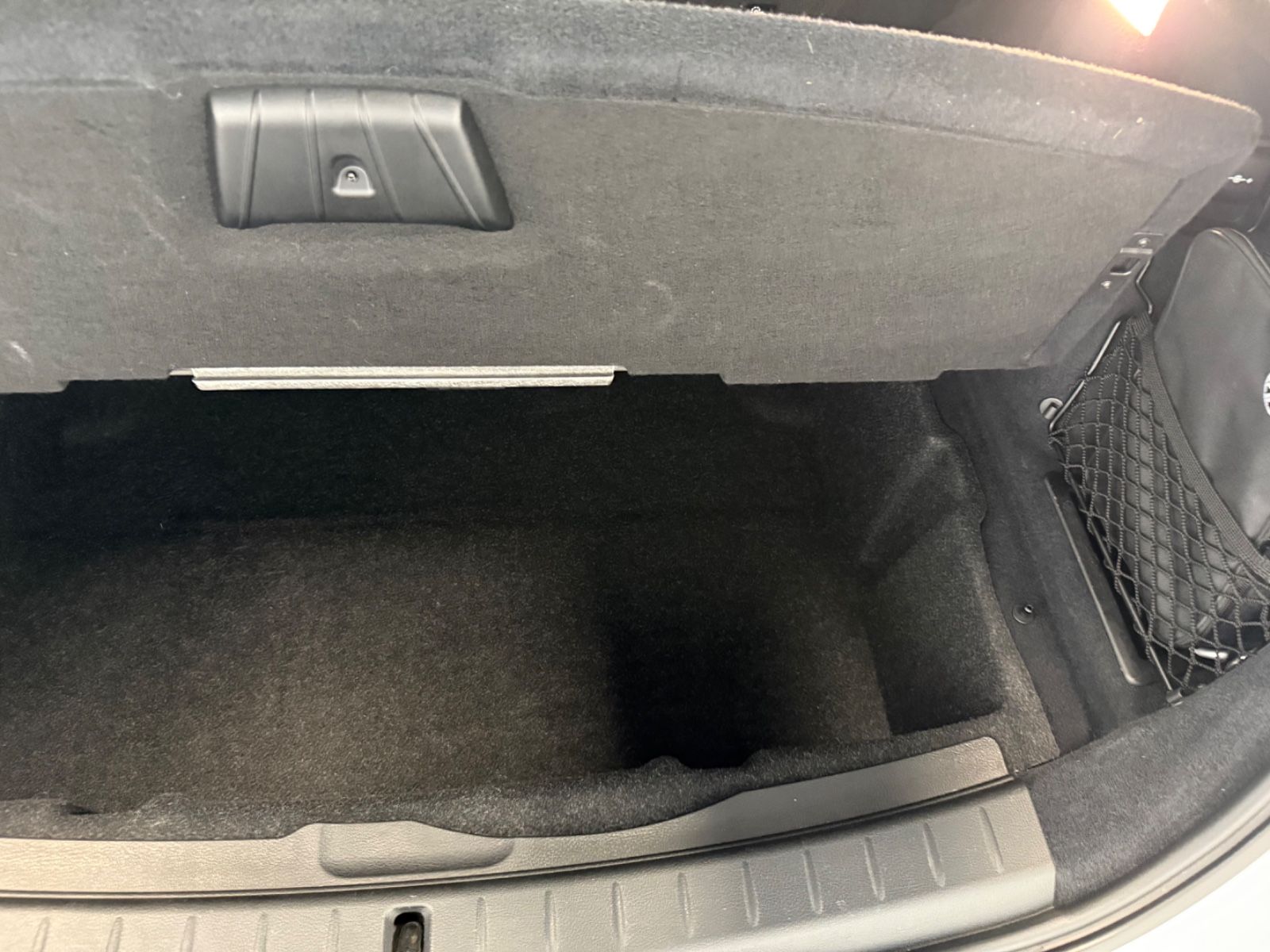 Fahrzeugabbildung BMW 220 i Active Tourer Advantage Business-Paket