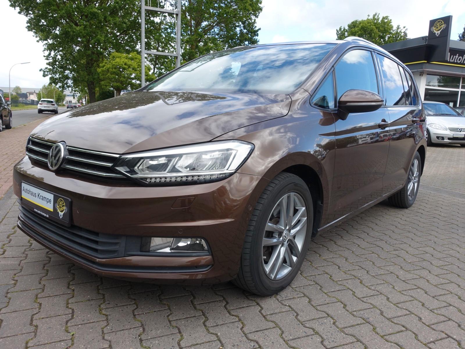 Volkswagen Touran Comfortline Navi LED Pano AHK