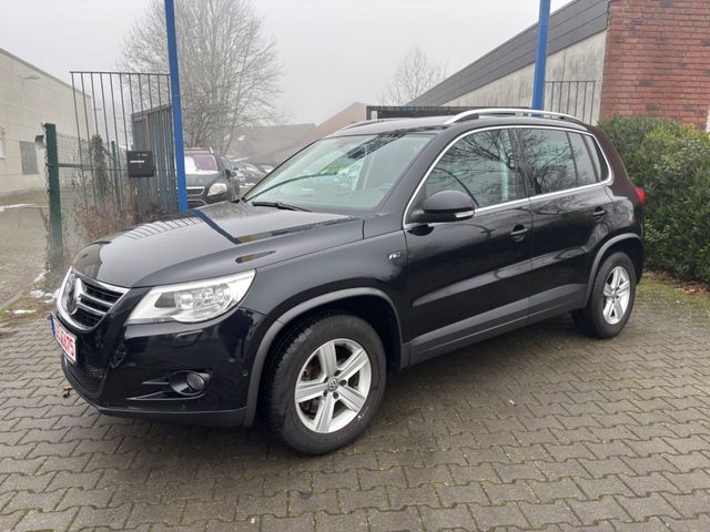 Volkswagen Tiguan Team 4Motion DSG SHZ PDC AHK XENON TEMP