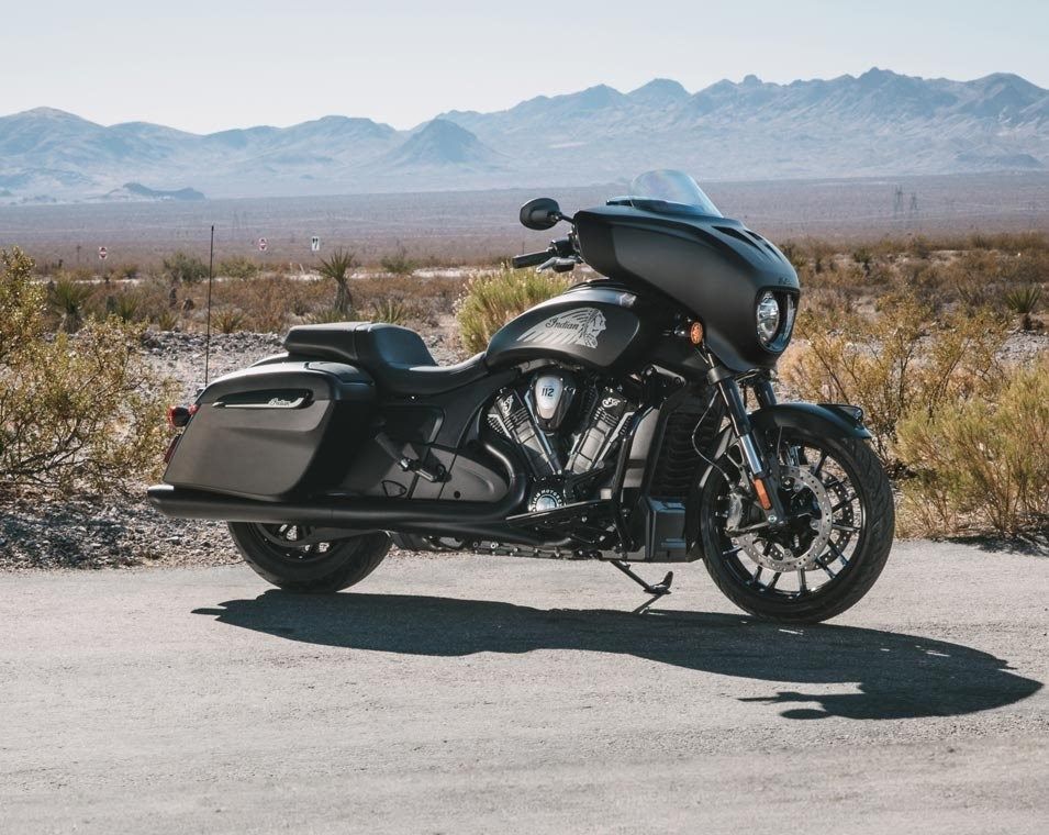 Fahrzeugabbildung Indian Chieftain Powerplus Dark Horse with 112 Package