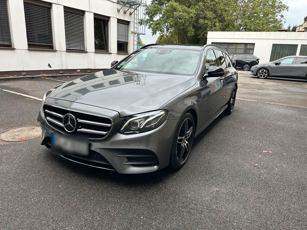 Image of Mercedes-Benz E 350
