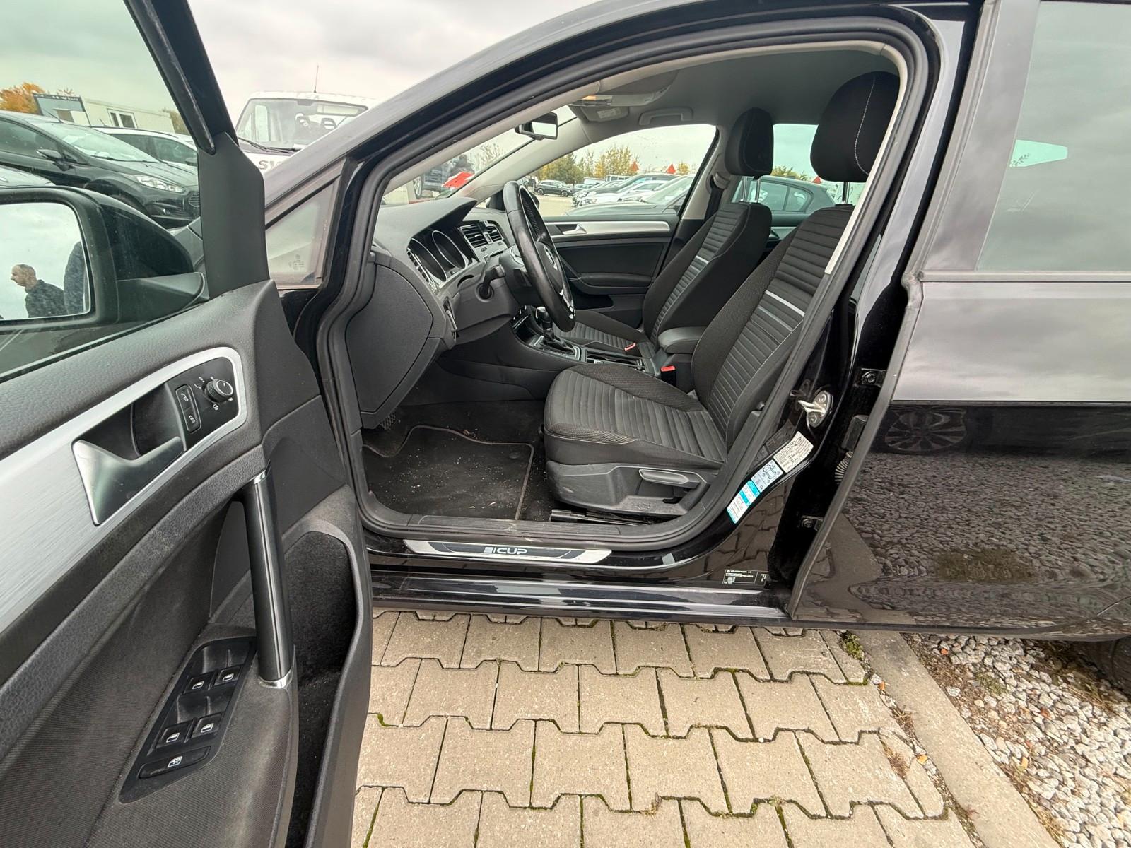 Volkswagen Golf 2015 — photo 11