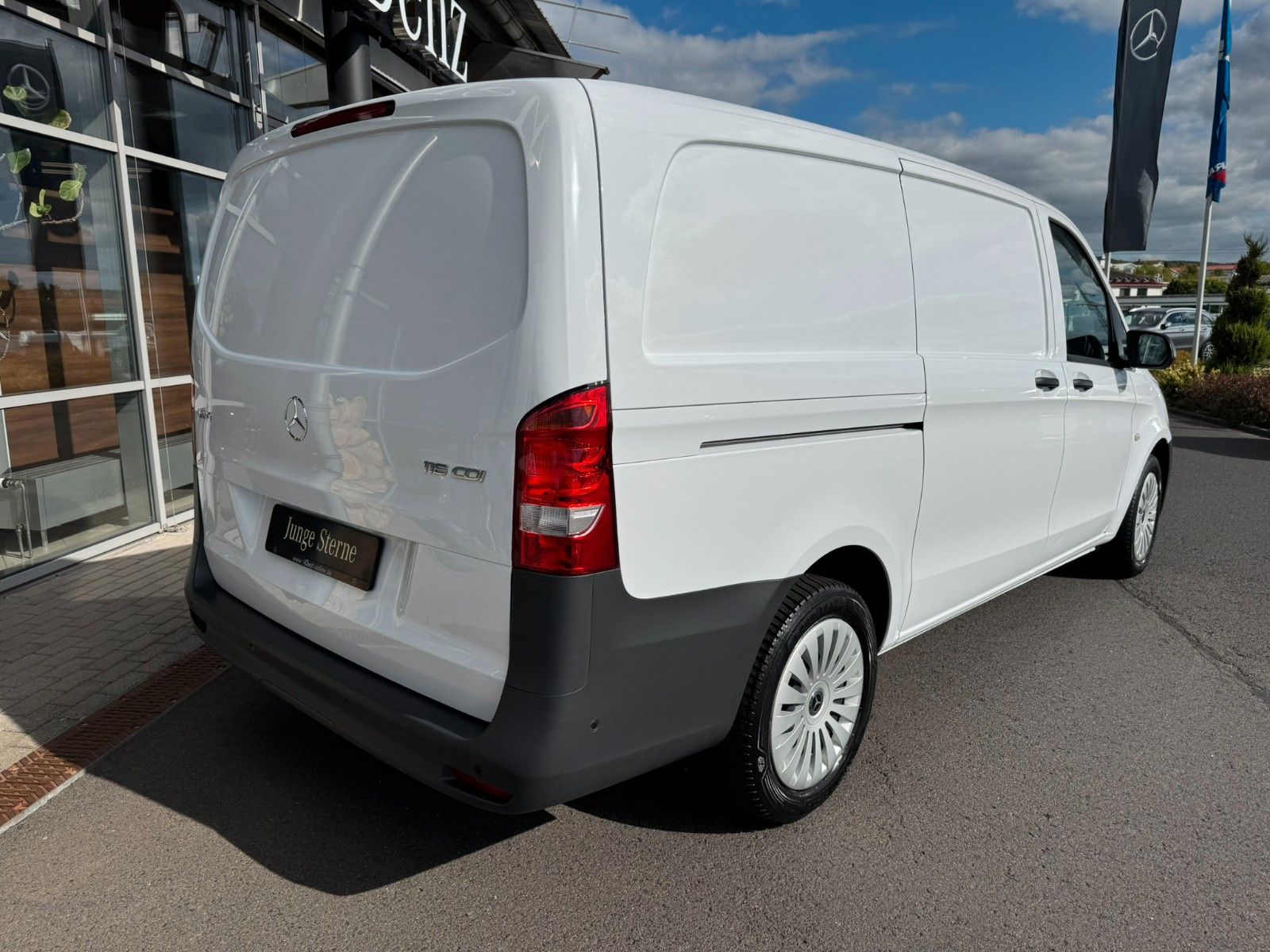 Fahrzeugabbildung Mercedes-Benz Vito 116 CDI 9G Klima Kamera SHZ