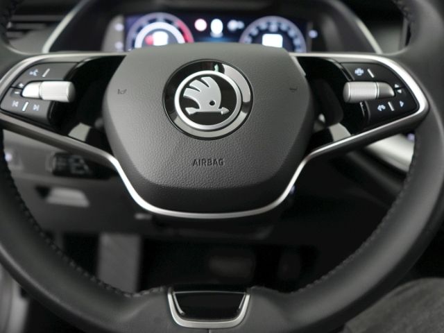 Octavia COMBI SELECTION TDI DSG+NAVI+SITZHEIZUNG