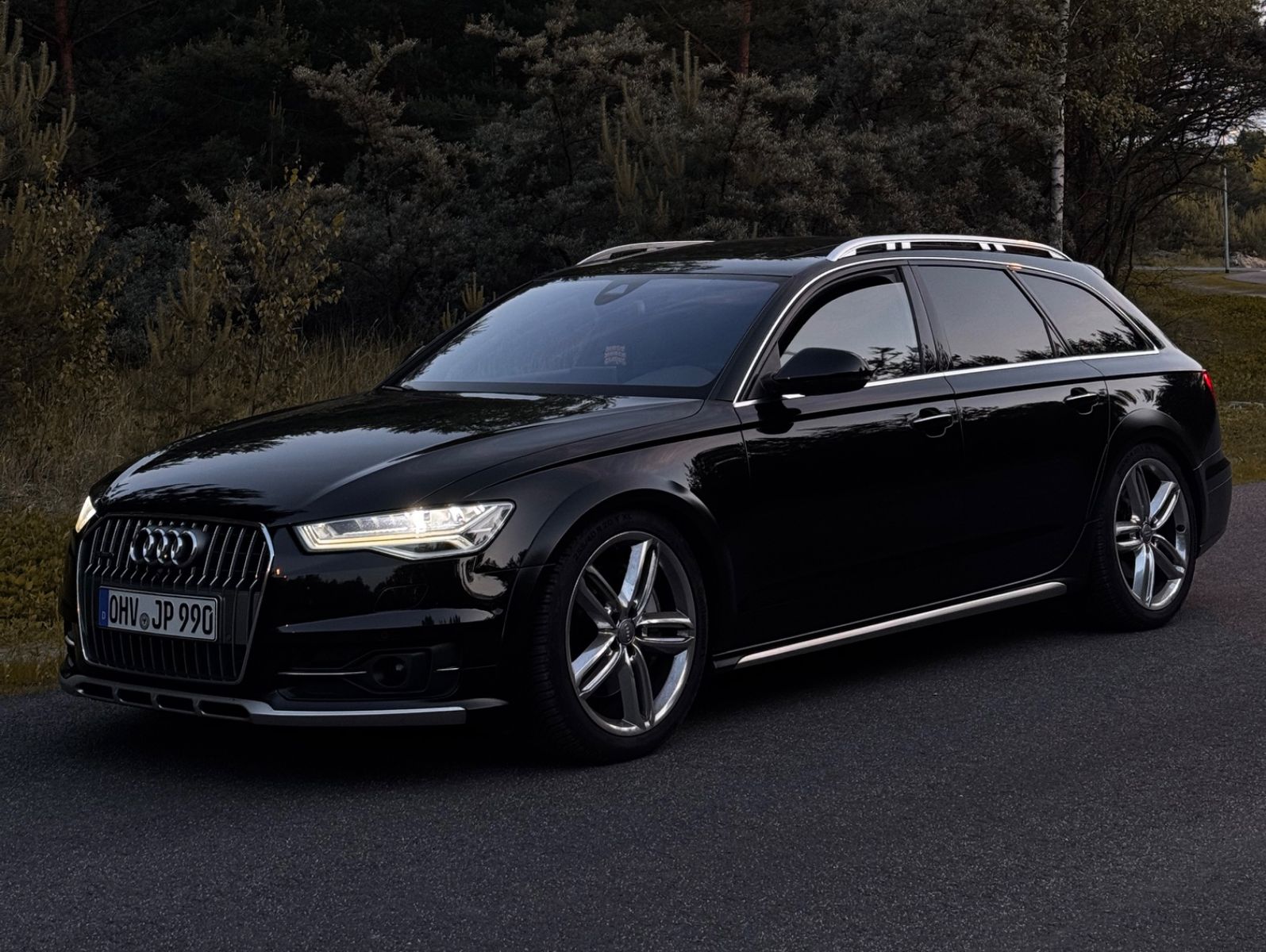 AUDI A6 Allroad 3.0 TFSI Serviceheftgepflegt
