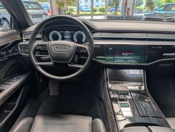 Audi A8 - 9