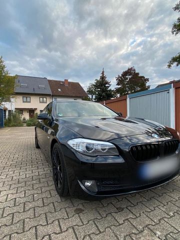 BMW 520d xDrive  Automatikgetriebe Volleder