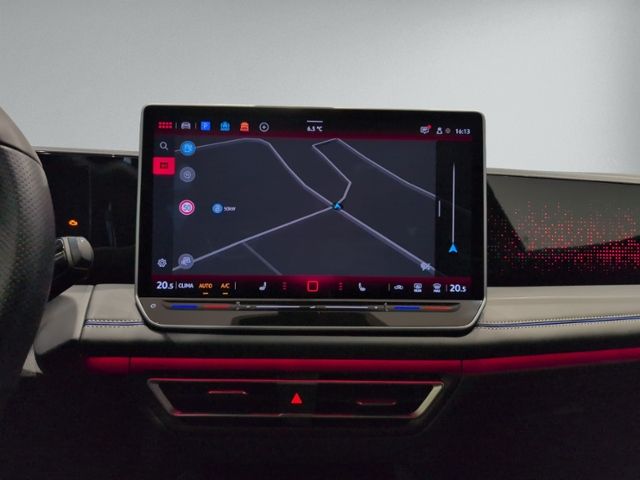 Tiguan 2.0 TDI DSG R-LINE AHK+NAVI.+ACC+HEAD-UP+