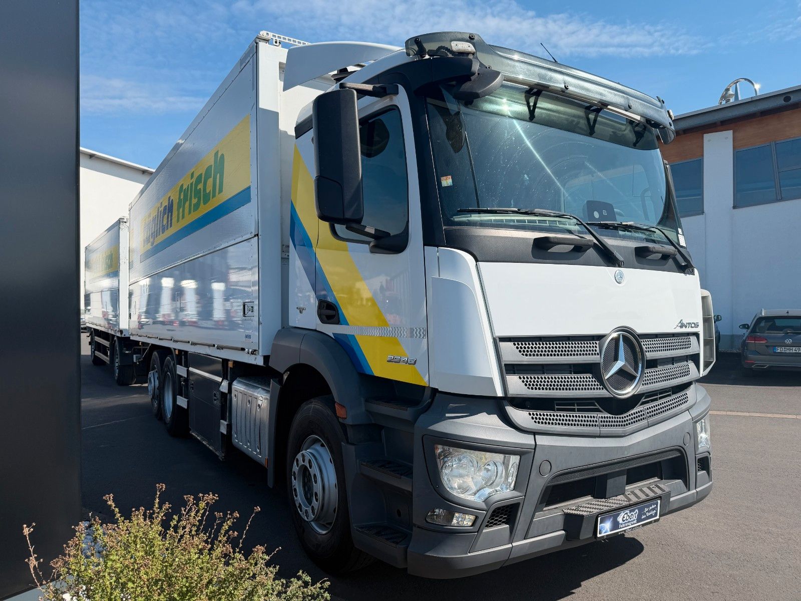 Fahrzeugabbildung Mercedes-Benz Antos 2543 L Schwenkwand LBW BÄR 2.500kg AHK