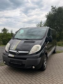 Opel Vivaro - 1
