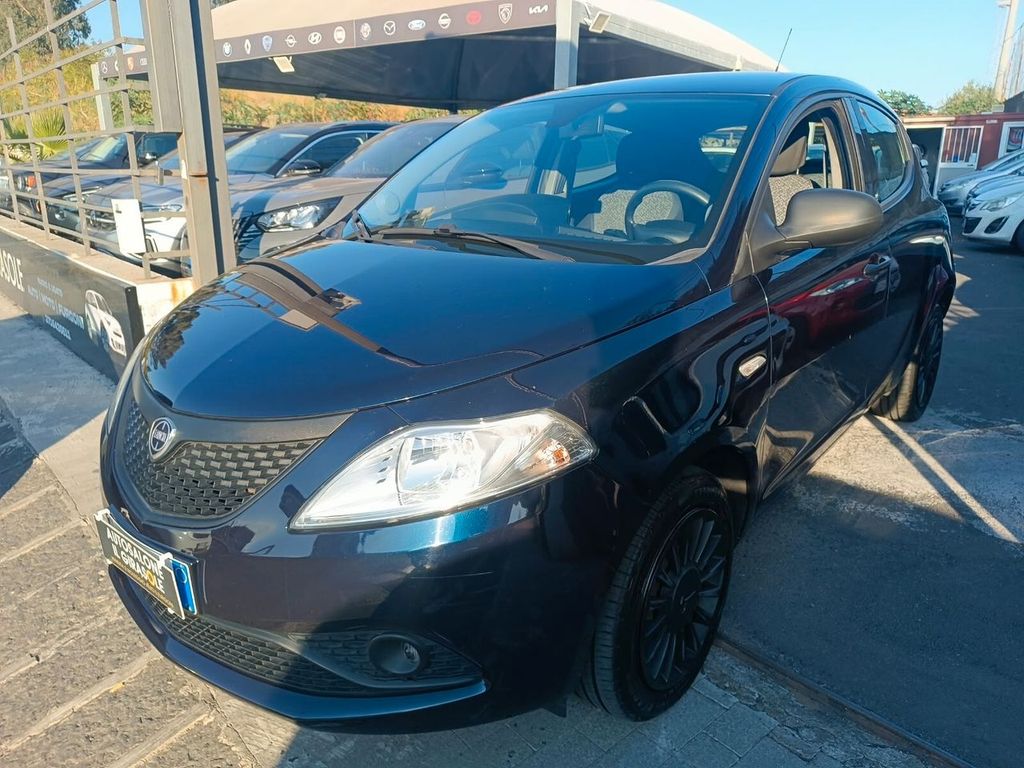 Image of Lancia Ypsilon