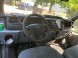 Ford Transit Courier - Ford Transit Courier von privat