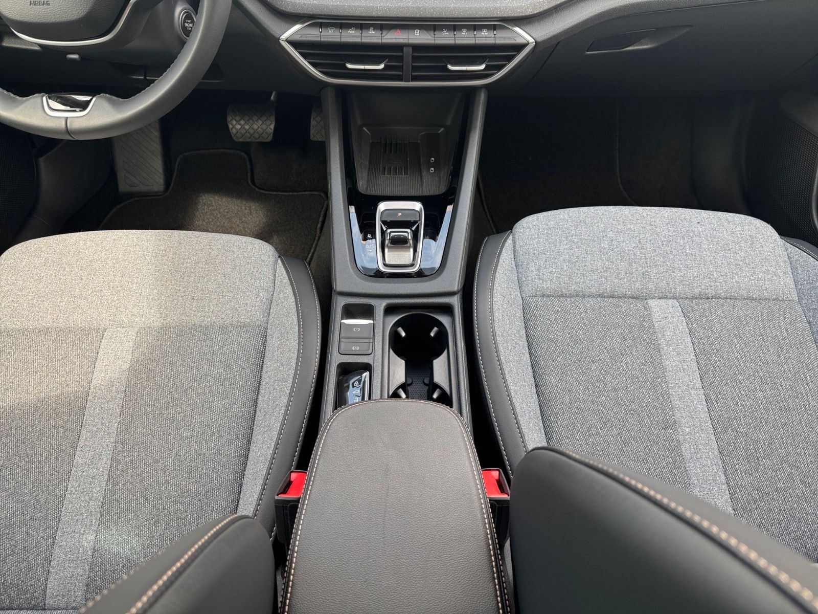 Fahrzeugabbildung SKODA Octavia Combi Selection 2.0 TDI
