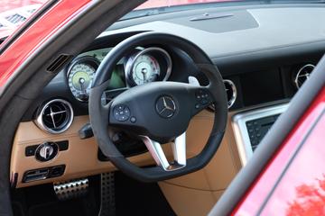 صورة مصغرة 15 لـ 2011 Mercedes-BENZ SLS AMG