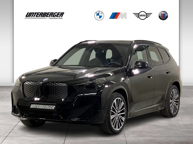 BMW iX1 xDrive30 M Sport Pro DA+ PA+ HUD HK AHK LED