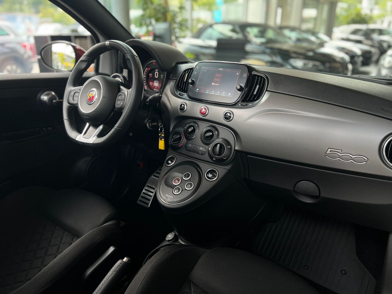 Fahrzeugabbildung Abarth 595C Aut. CARPLAY KLIMA XENON ALU