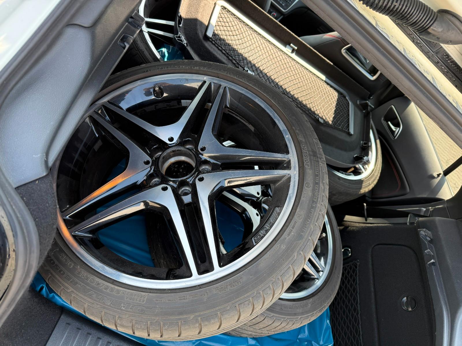 Mercedes-Benz A 250 4Matic AMG Line* Panorama* Bi-Xenon*