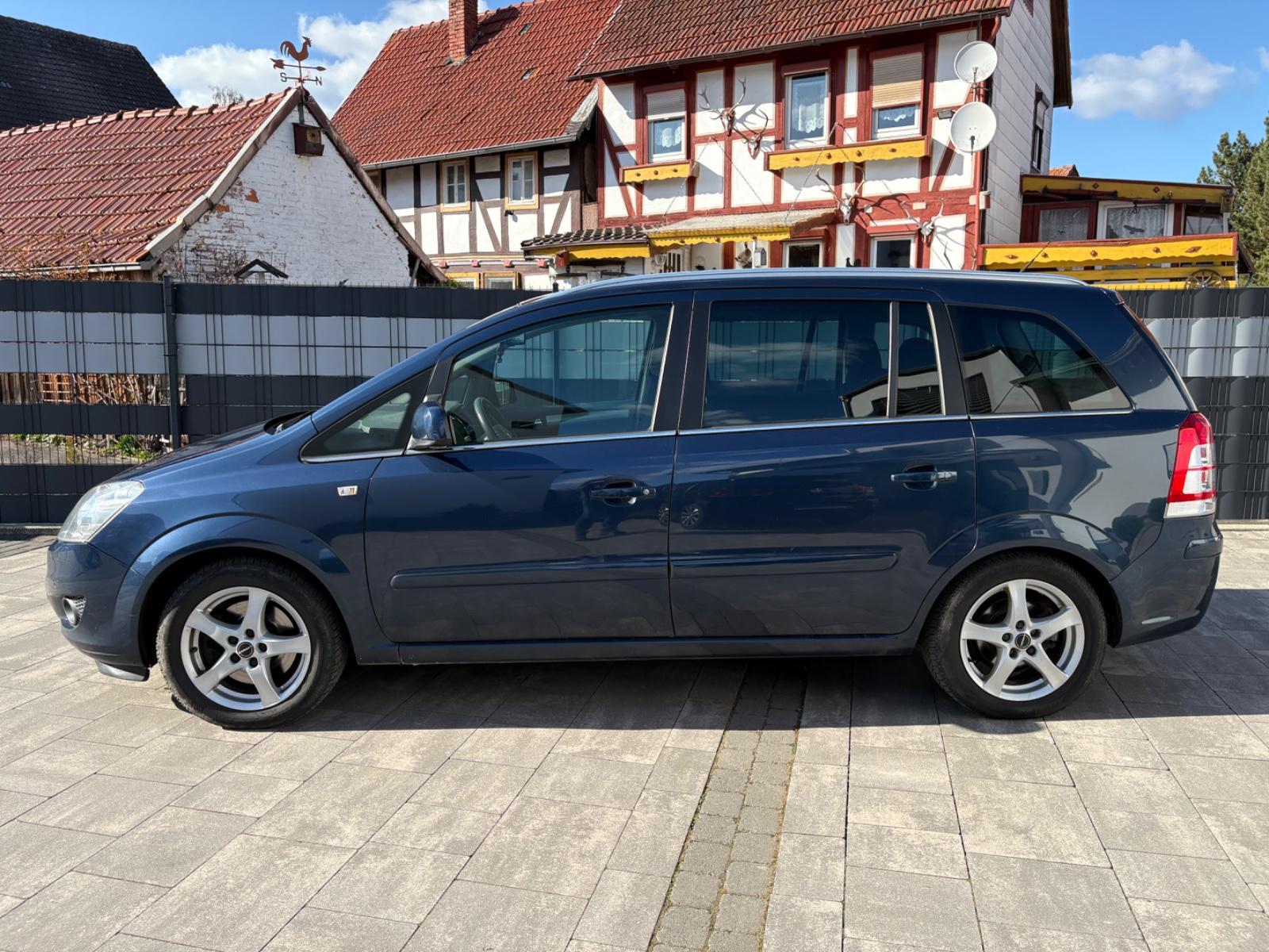 Opel Zafira B Family Plus *7.Sitzer*Euro 5*AHK*1.Hand
