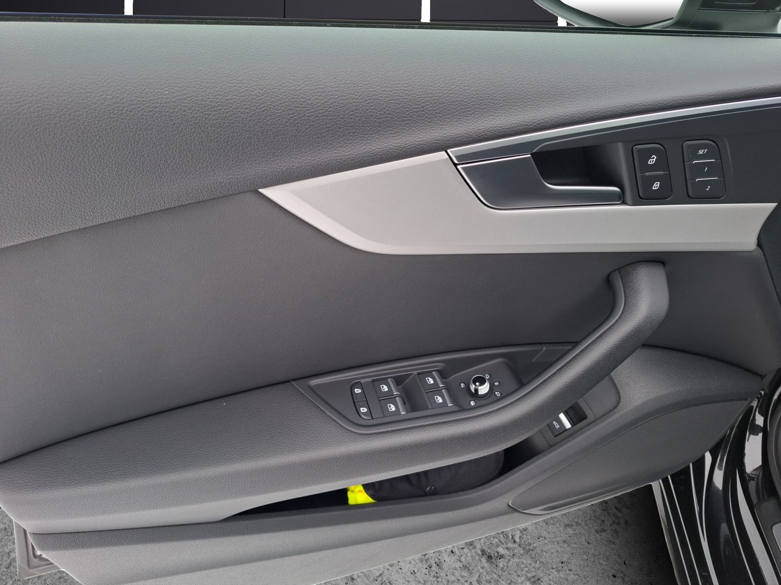 Fahrzeugabbildung Audi A4 Avant 40 TDI advanced quattro S-tronic LED AH