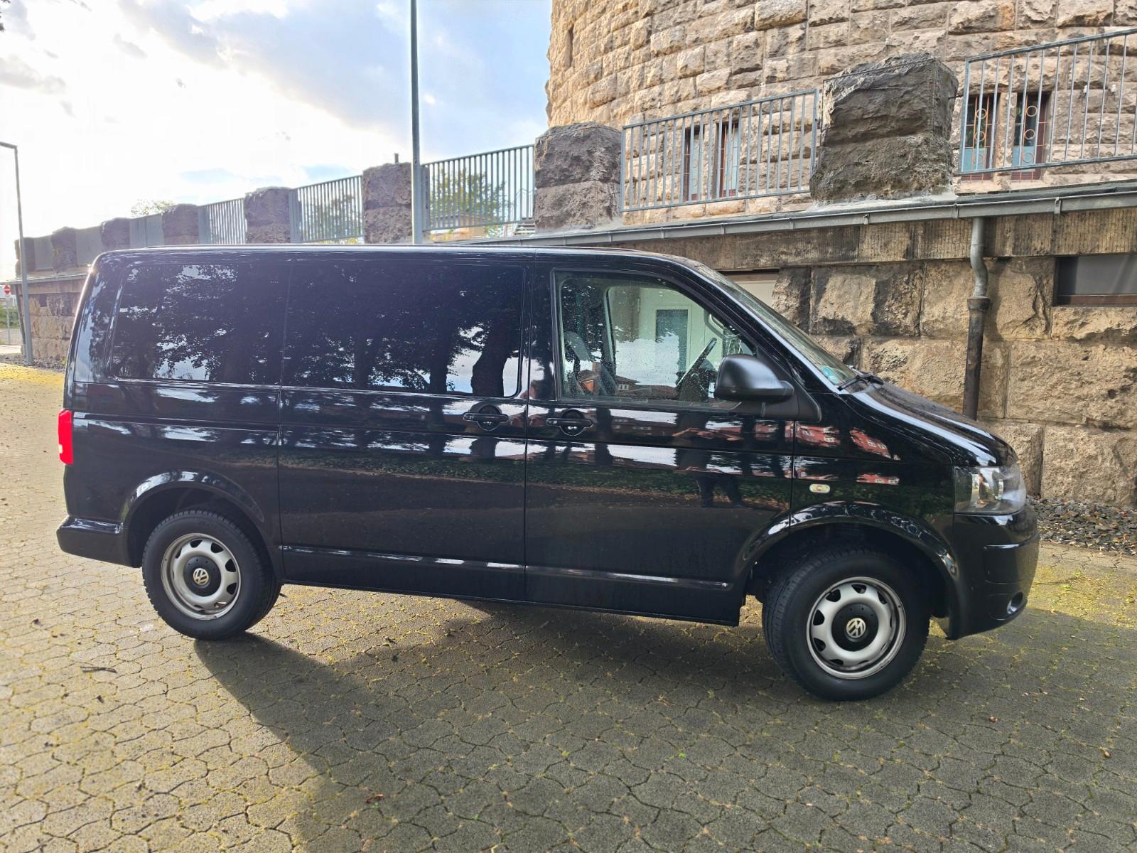 VOLKSWAGEN T5 MULTIVAN - 2.0TDI - 140 CV - BVM - VOLANT EN CUIR