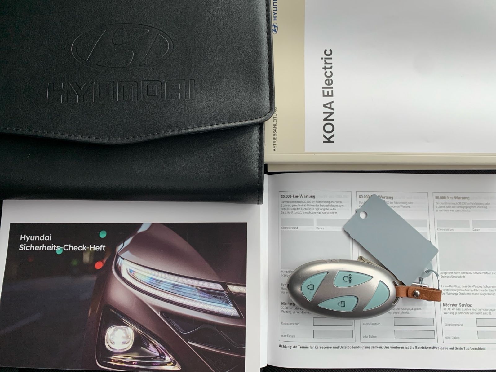 Fahrzeugabbildung Hyundai KONA Advantage Elektro