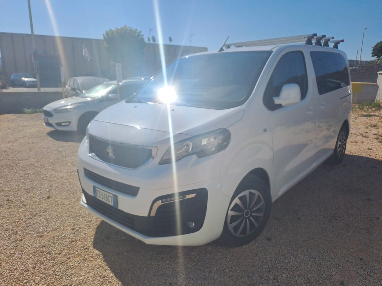 Peugeot PEUGEOT TRAVELLER 9 POSTI imagem 2