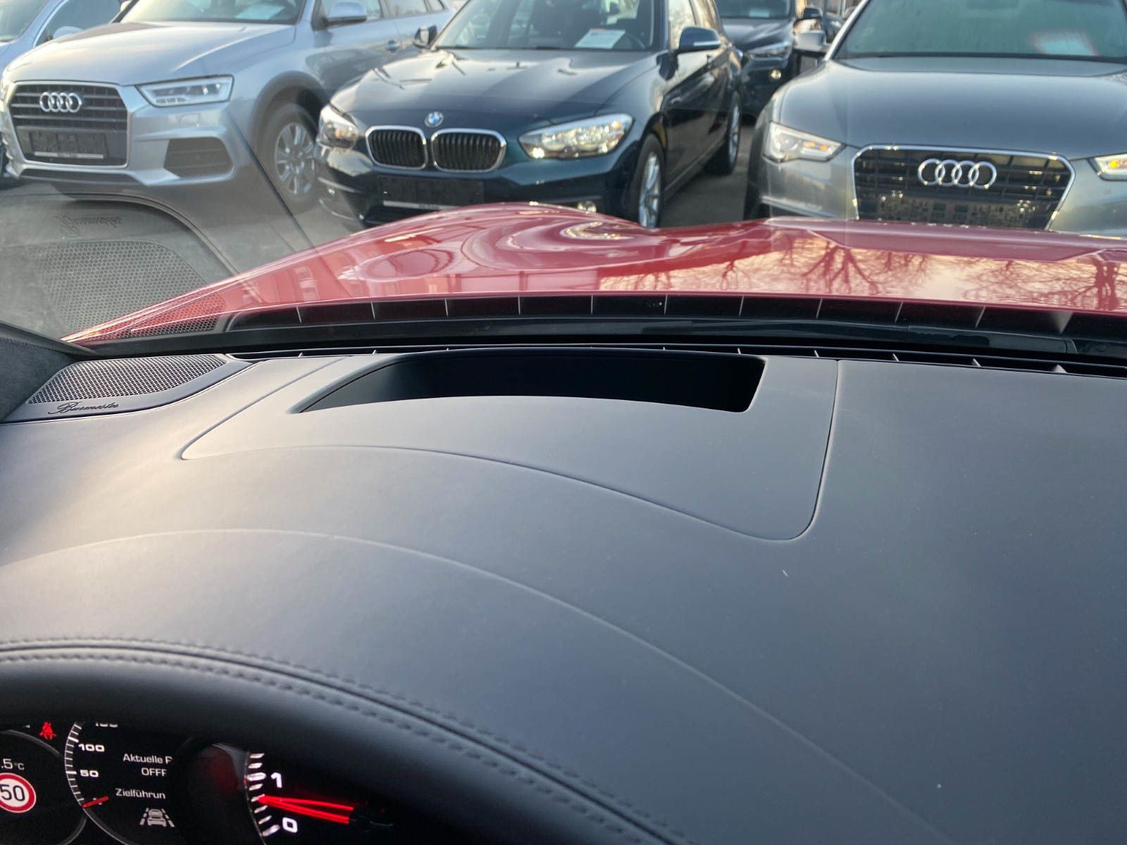 Fahrzeugabbildung Porsche Panamera SportTurismo GTS 4.0 NIGHT VISION ANHZV