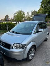 Audi A2 1.4 / SEHR GEPFLEGT / SCHECKHEFT /... - Audi A2 in Hamburg