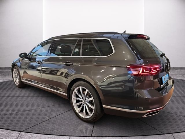 Fahrzeugabbildung Volkswagen Passat Variant 1.4 DSG Hybrid GTE UPE 62TEUR PAN