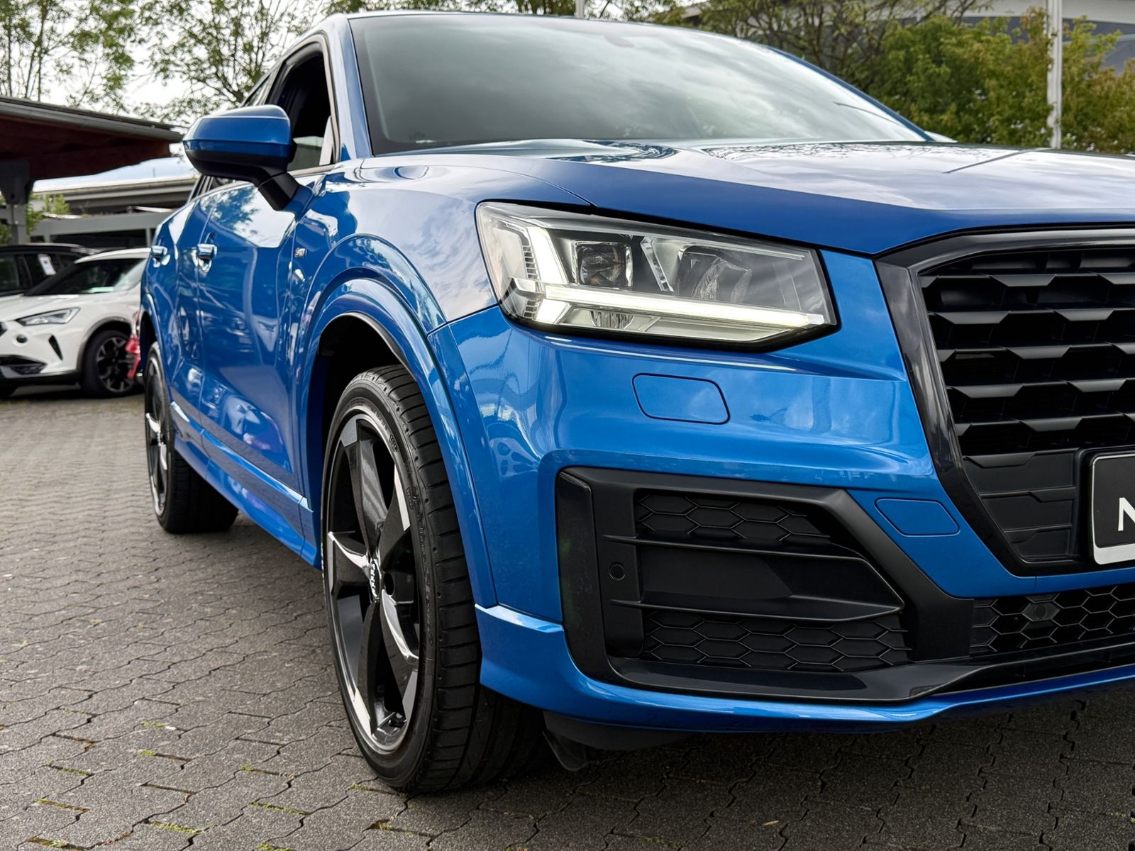 Fahrzeugabbildung Audi Q2 sport S line 35 TFSI KAM LED 19" Virtual