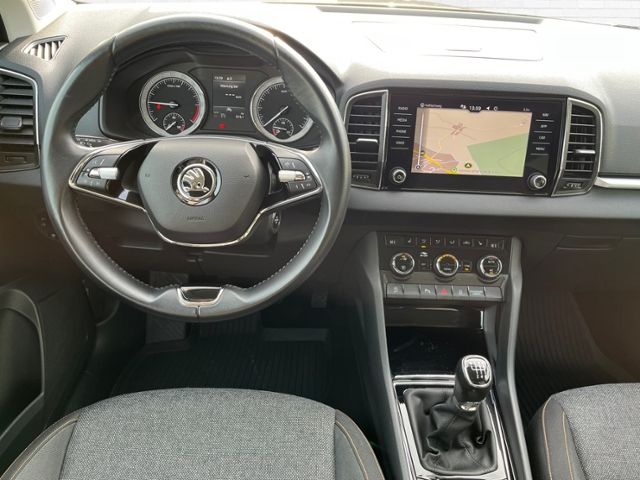 Fahrzeugabbildung SKODA Karoq Ambition 2.0 TDI KLIMA LED NAVI ALU