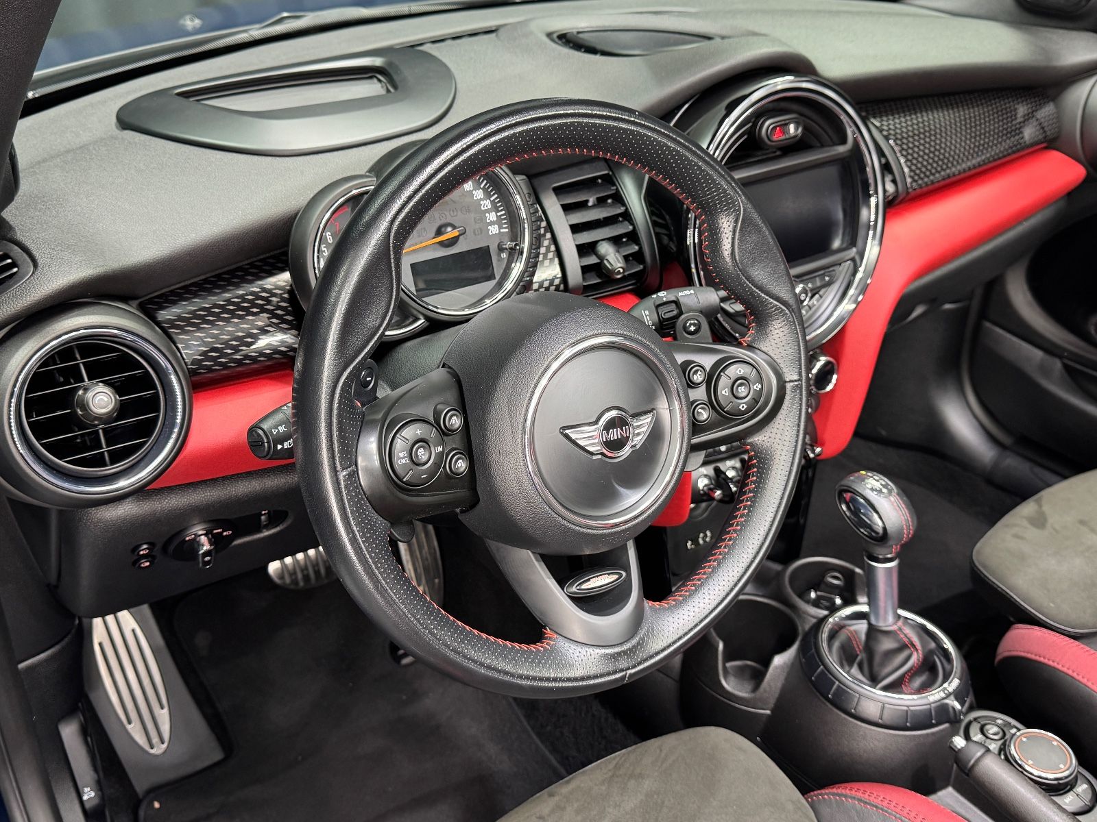 Fahrzeugabbildung MINI Cooper S Cabrio|JCW-PAKET|HARMAN/KARDON|VOLL