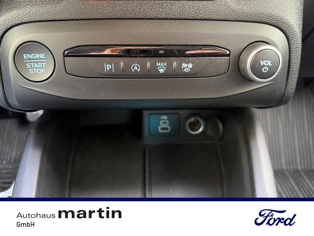 Fahrzeugabbildung Ford Focus 1.0 Titanium KLIMA PDC SHZ NAVI FACEL. LED