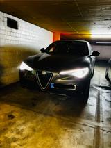 Alfa Romeo Stelvio 2.0 Turbo 16V 147kW AT8-Q4 - - graue Alfa Romeo Stelvio
