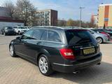 Mercedes-Benz C 300 T-Modell CDI BlueEfficiency 4Matic / Navi - Mercedes-Benz C 300: Cdi 4matic