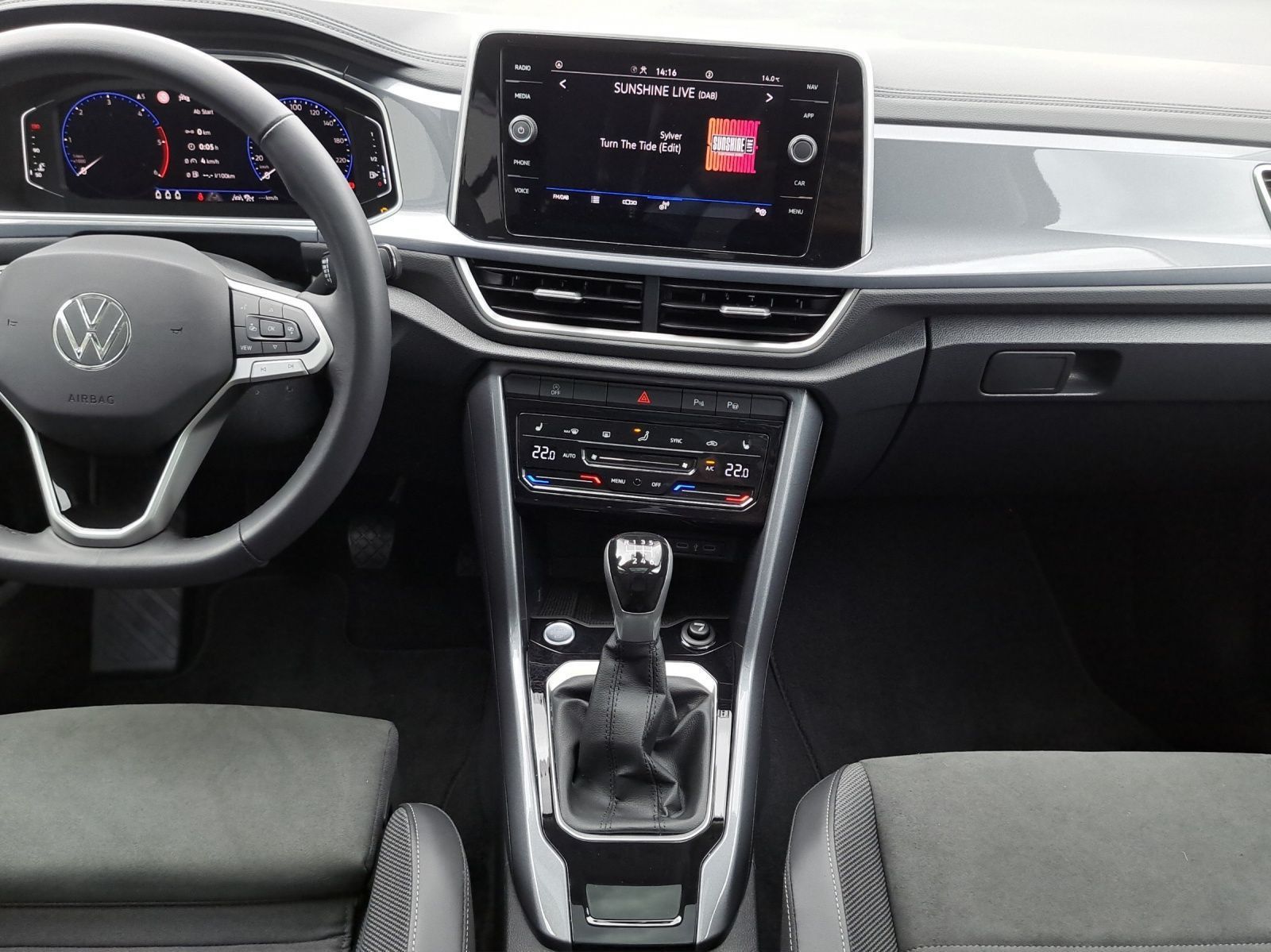 Volkswagen T-Roc - Bild 8