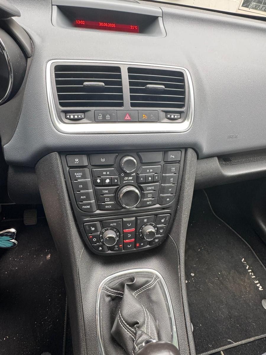 Opel Meriva 2010 — photo 6