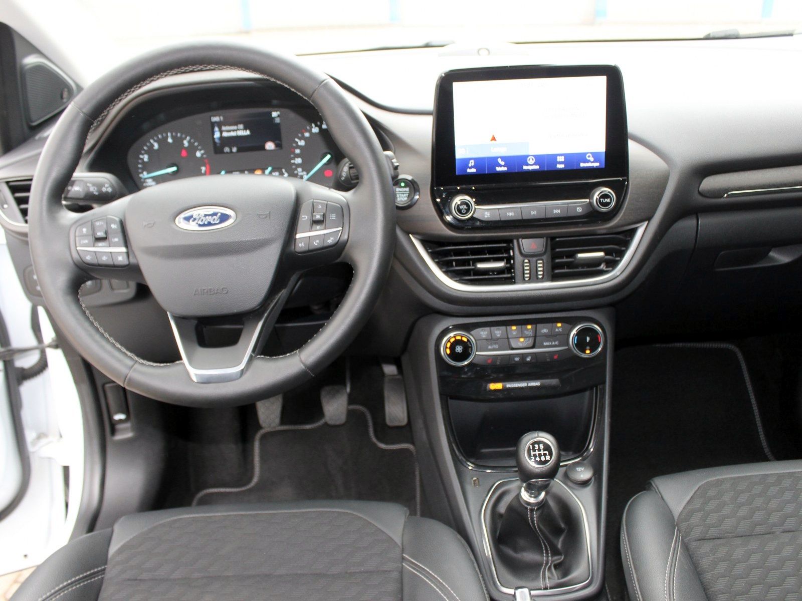 Fahrzeugabbildung Ford Puma Titanium X 1,0 EcoBoost Mild Hybrid