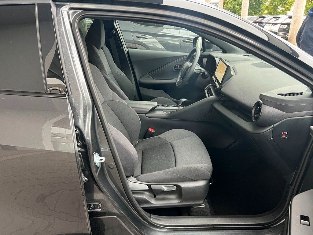Fahrzeugabbildung Toyota C-HR 2.0 FWD Teamplayer Kamera,LED,Matrix,Navi