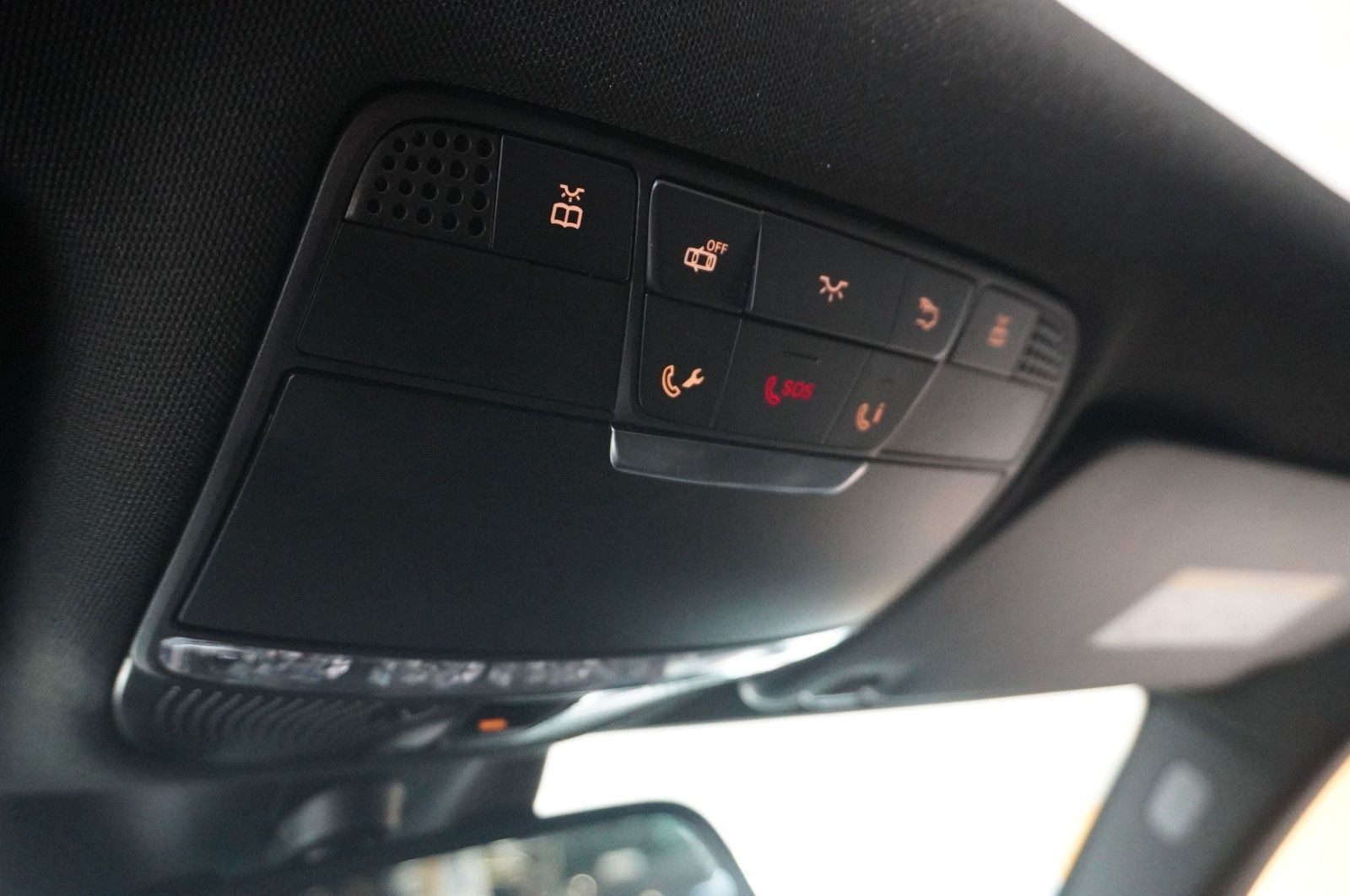 Fahrzeugabbildung Mercedes-Benz C 200 T AMG LINE 9G-TRONIC NAVI/LED/PANO./SPORT
