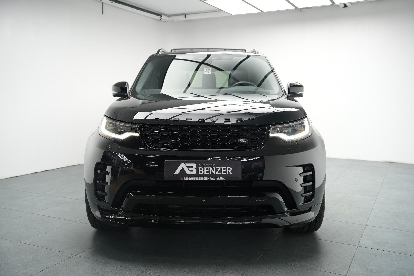 Fahrzeugabbildung Land Rover Discovery R-Dynamic AWD/7-SITZER/360'°Cam/AHK