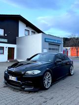 BMW M5 M5 - BMW M5 mit Benzin-Antrieb: Limousine, Automatik