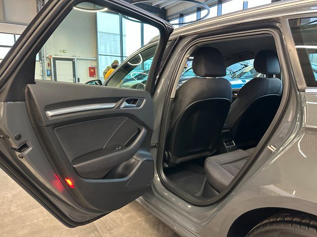 MYAUTOCENTER – Gebraucht- und Jahreswagen mit Werkstattservice in Pfaffenhofen Audi A3 Sportback sport *1. Hand*Klima*Navi*Xenon*BT*