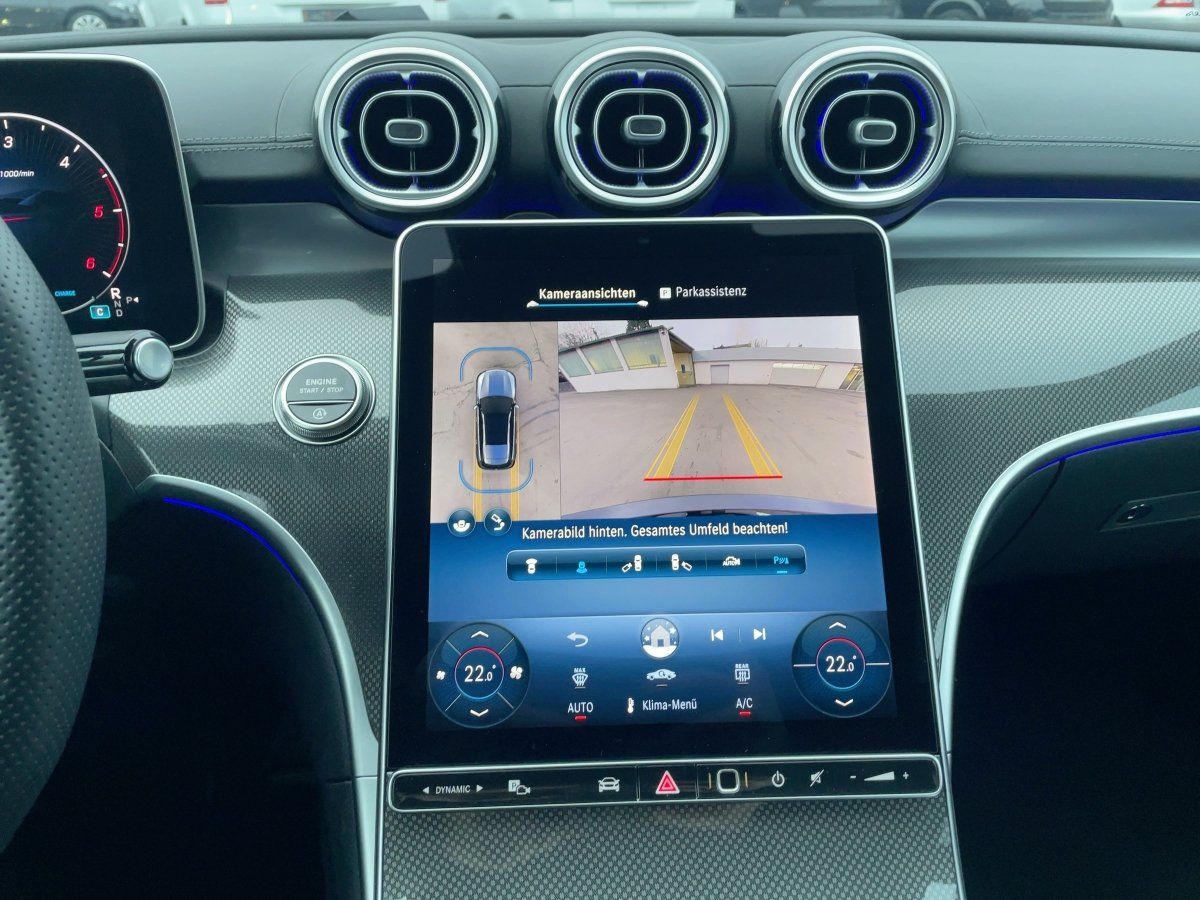 Fahrzeugabbildung Mercedes-Benz C 220 d T-Modell AMG/Night/360°/Digital-Light/AH