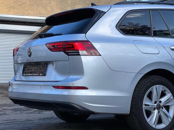 Volkswagen Golf - 10