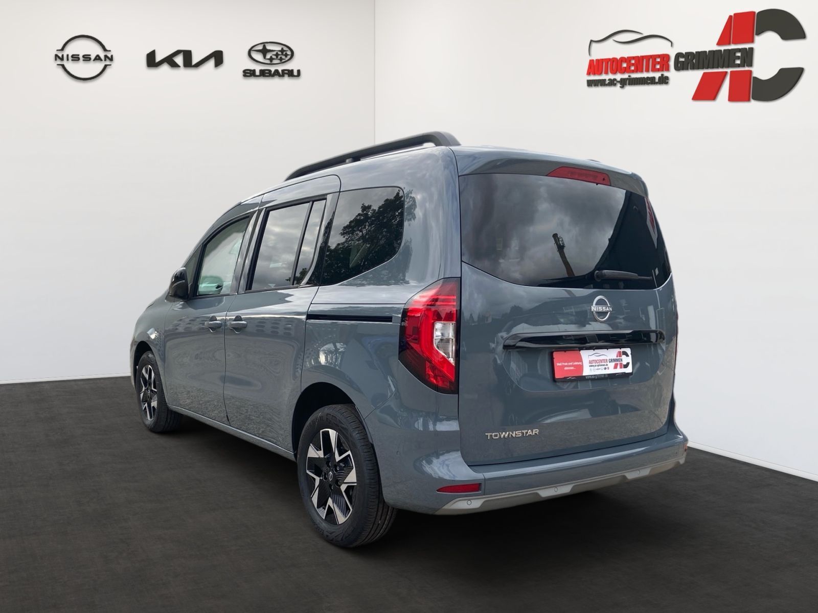 Fahrzeugabbildung Nissan Townstar Kombi L1 DIG-T 130 6MT N-CONNECTA 2ST D